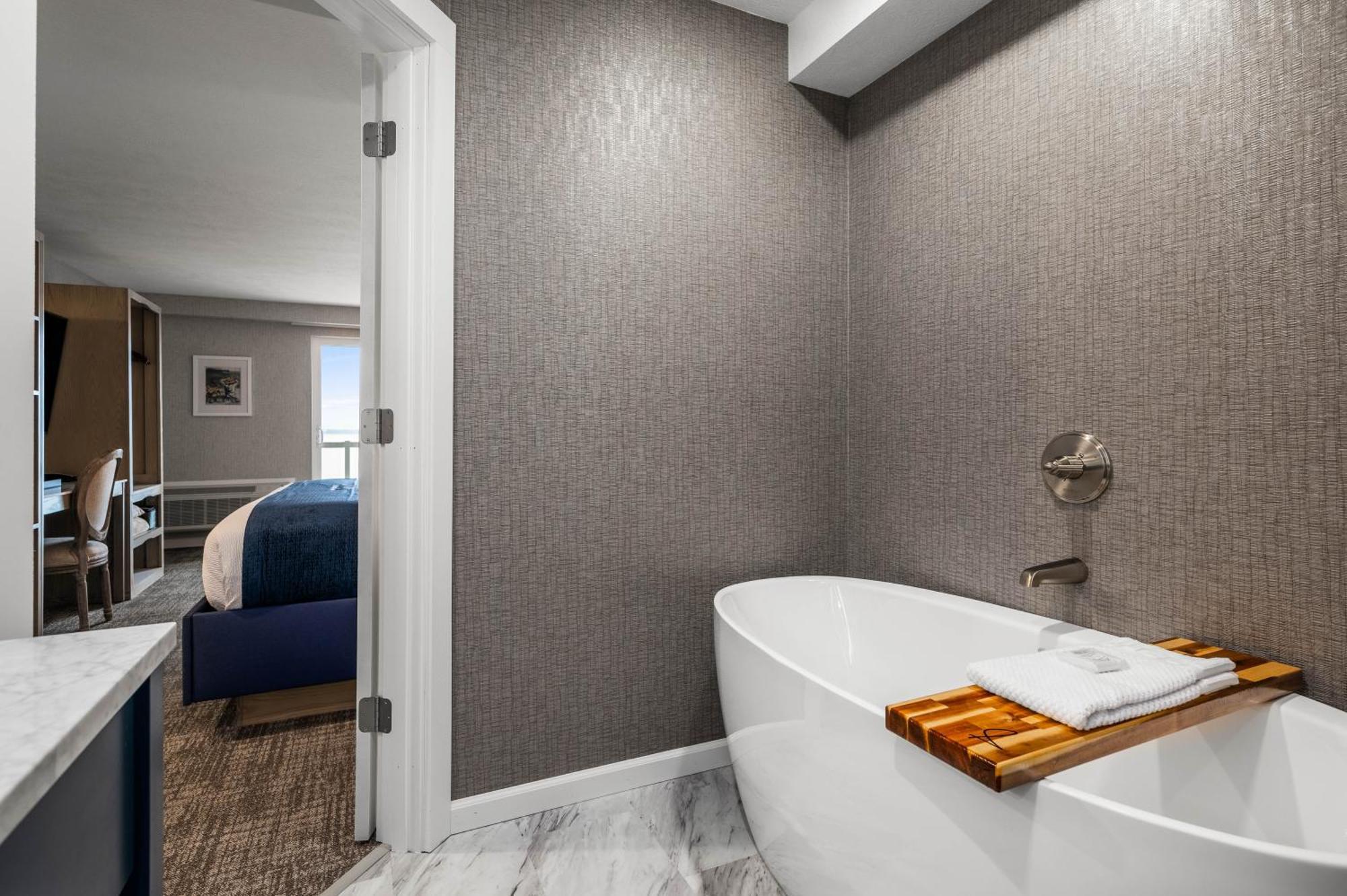 Alexandra Hotel 3*